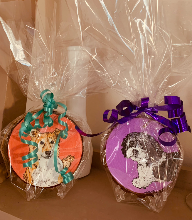 Wood slice pet portraits gift wrapped